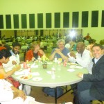 AP. HUGO OBERTI COMPARTIENDO EL LUNCH
