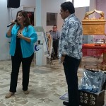 Adriana Carrera, visitando Ministerios TEAM